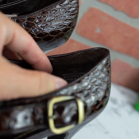 Steve Madden Fierce Brown Patent Faux Snakeskin Peep Toe Platform Heels Size 7.5 - Picture 4 of 7